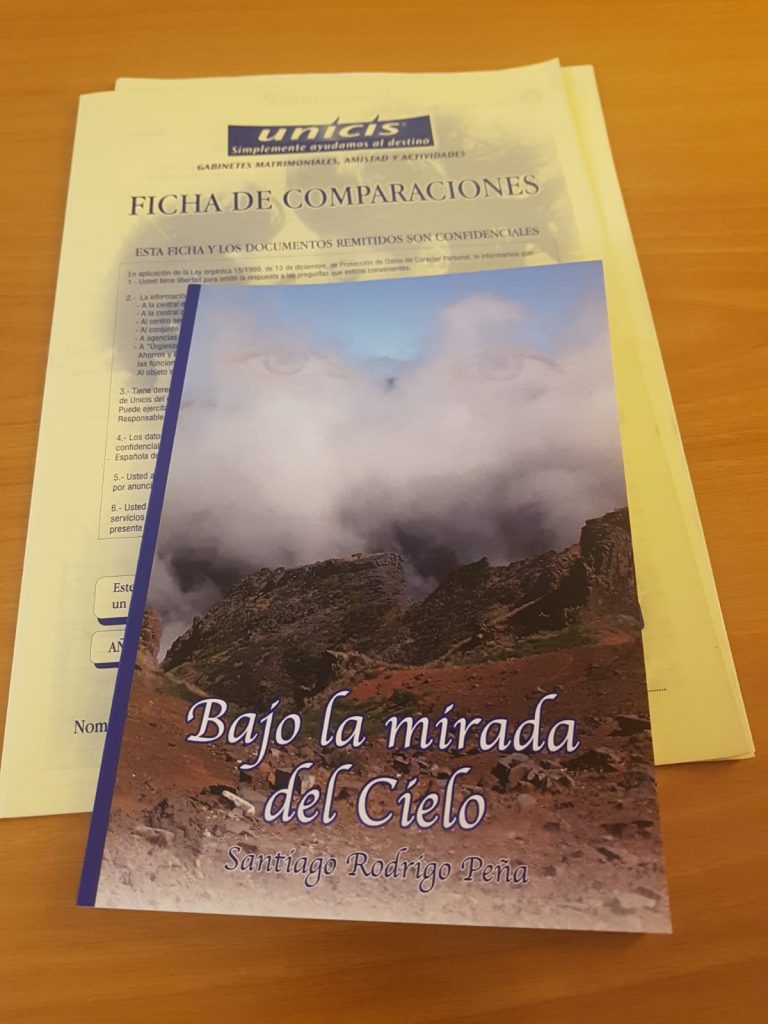 Libro de poesía Unicis